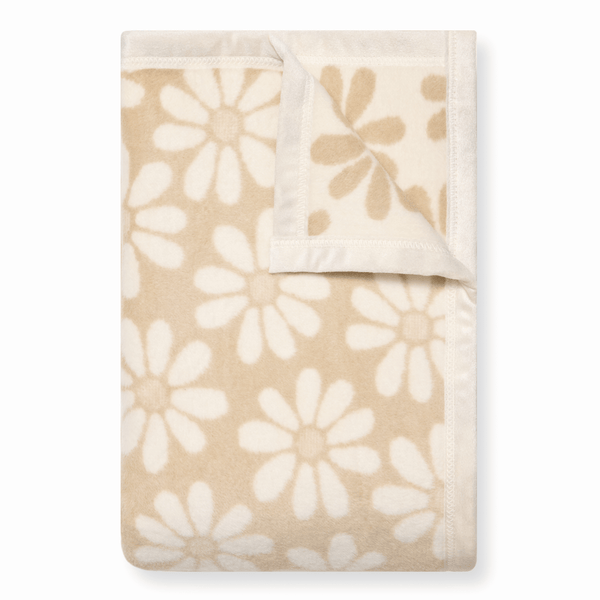 Fresh as a Daisy Wheat Dog Blanket
